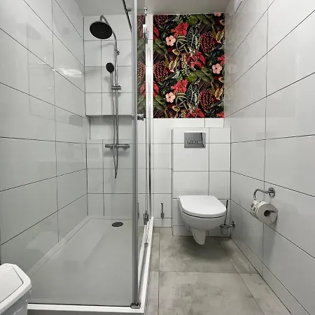 Wachta - Grzany Basen, Bezplatny Parking * 레왈