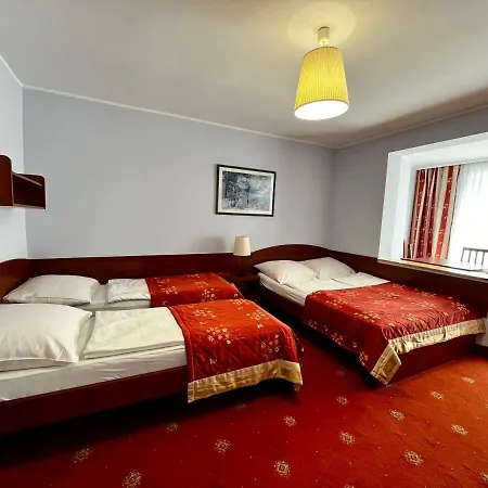 Wachta - Grzany Basen, Bezplatny Parking 홈스테이 레왈